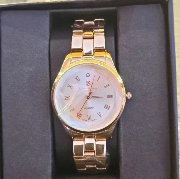 Christian Lacroix Watch New in Box New Battery - Picture 3 of 8